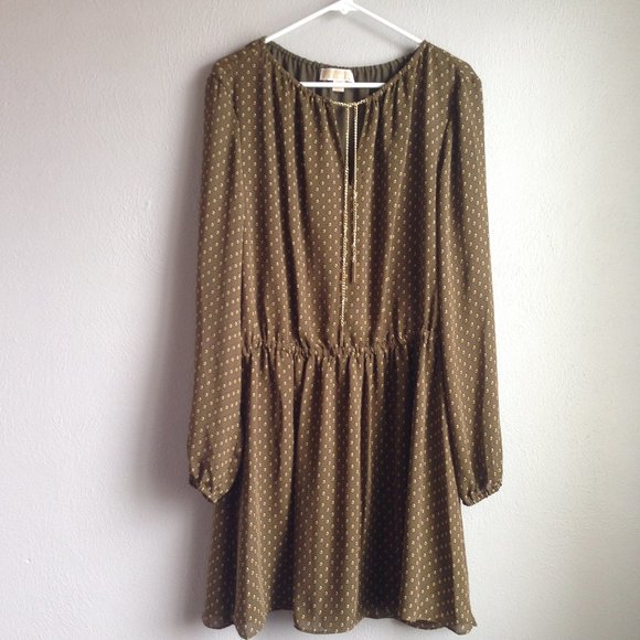 MICHAEL Michael Kors Dresses & Skirts - Michael Kors Gold Front Gold Chain Dress Sz 14 EUC